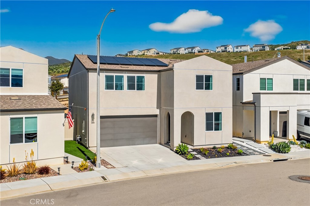 220 Hass Lane Fallbrook, CA 92028 - Photo 1 of 60 Front