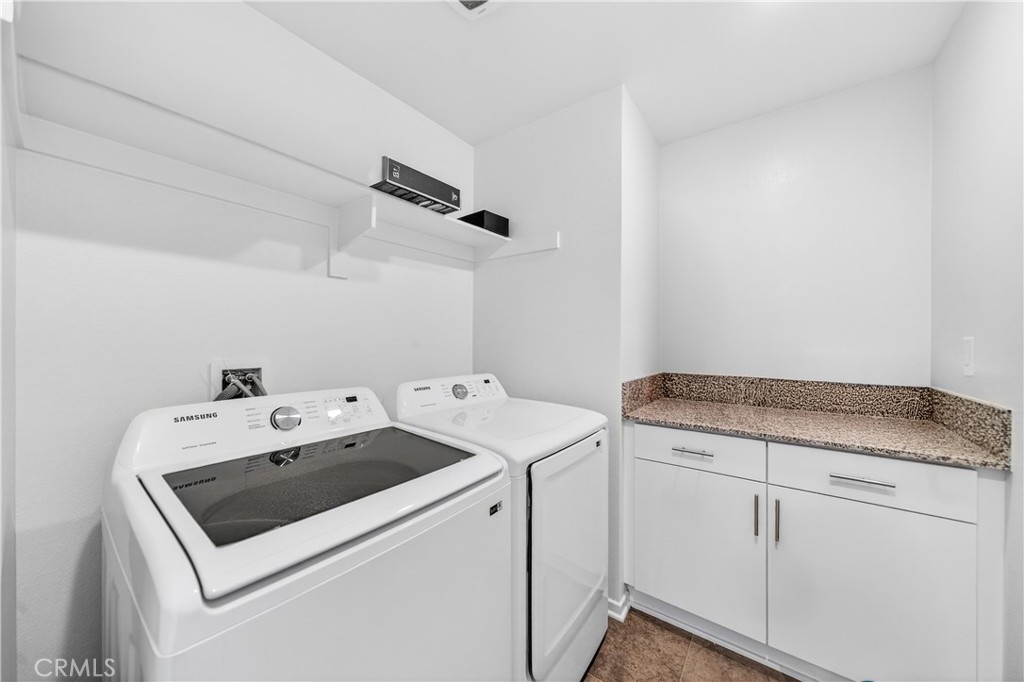 220 Hass Lane Fallbrook, CA 92028 - Photo 39 of 60 Laundry Room