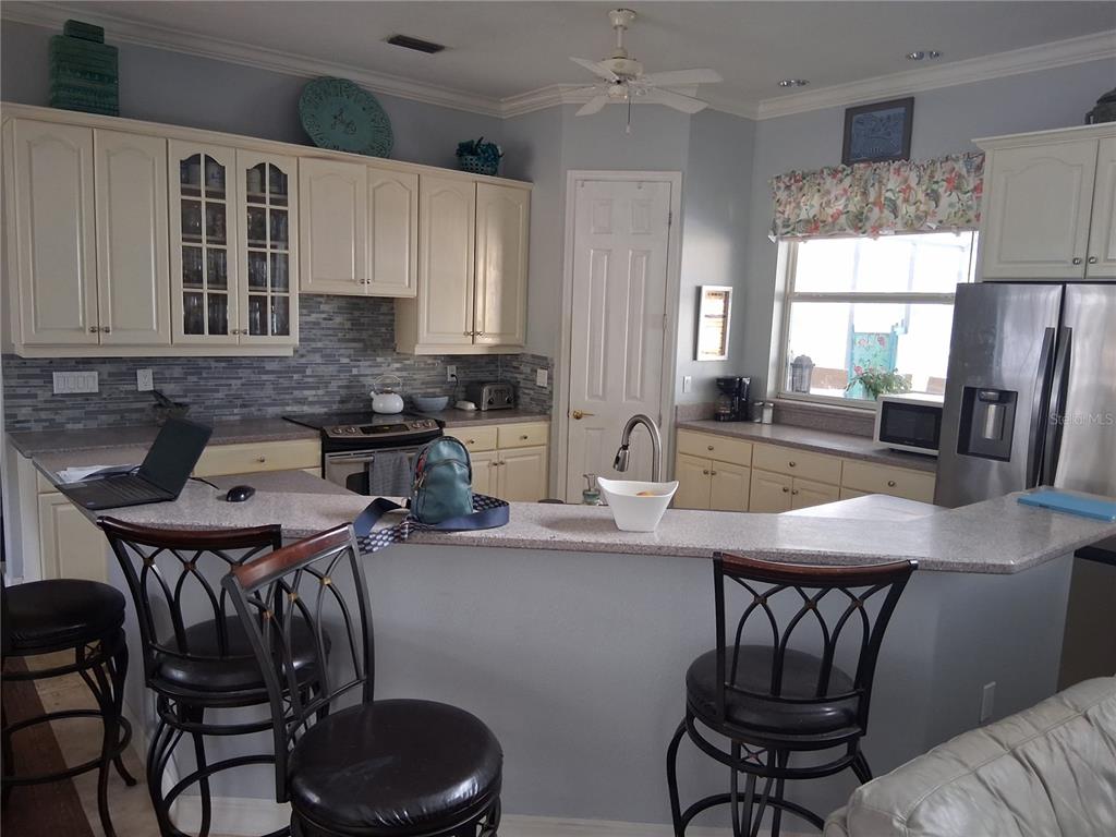 10639 Southeast Sunset Harbor Road Summerfield, FL 34491 - Photo 3 of 4