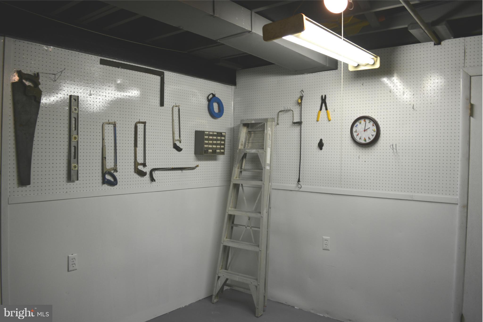 16015 Jerald Road Laurel, MD 20707 - Photo 24 of 30 Interior (General) work shop