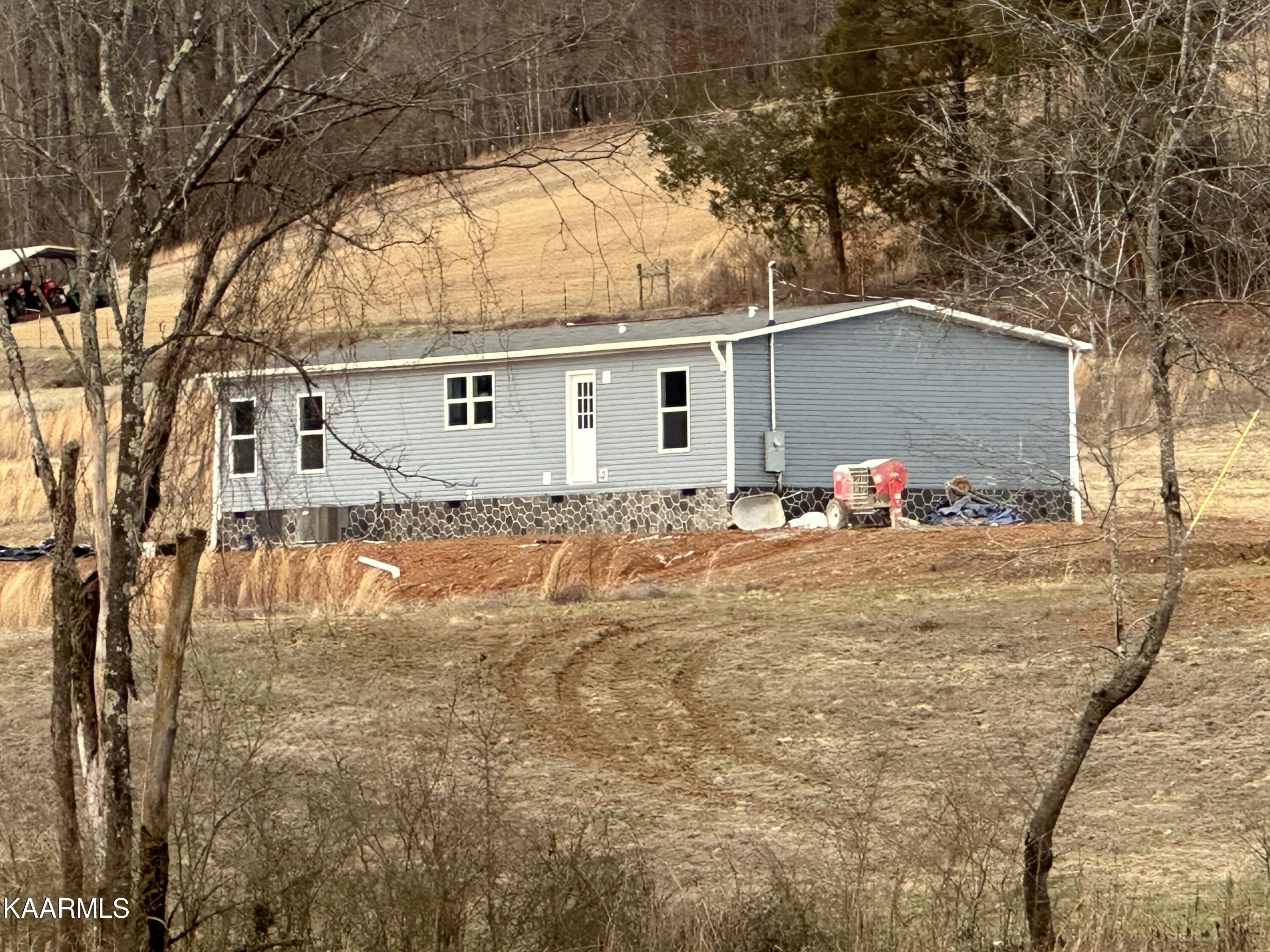 399 Johnson Church Road Philadelphia, TN 37846 - Photo 4 of 6 2B9524CD-20DC-4EB5-B27F-99695AB3BAF9