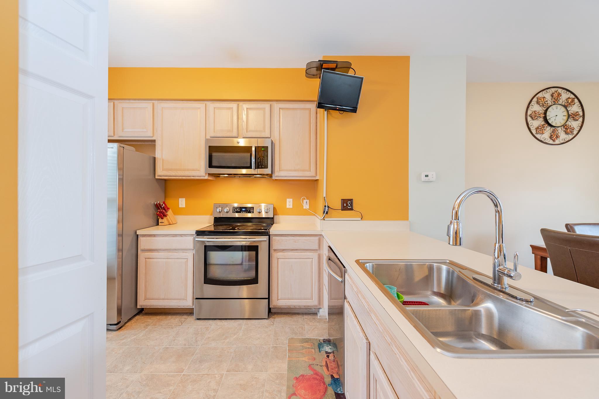 8153 Telegraph Road Severn, MD 21144 - Photo 9 of 26 Kitchen