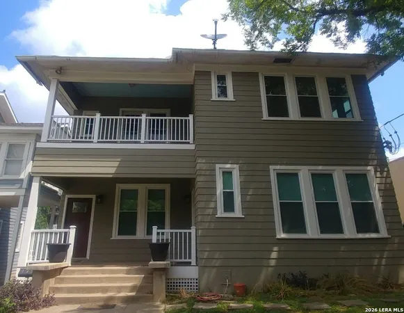 $1,750 | 411 West Mistletoe Avenue, San Antonio, TX 78212