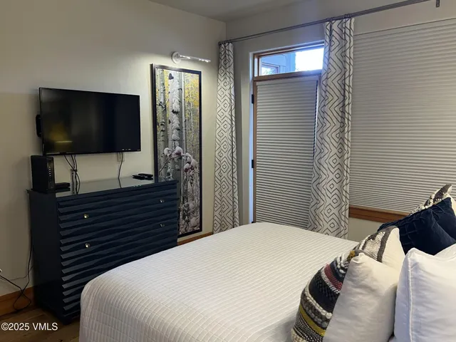 $1,995,000 | 74 Cresta Road, Unit 306, Edwards, CO 81632