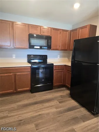 $2,000 | 2122 Northeast 13th Place, Cape Coral, FL 33909