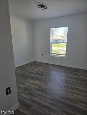 $2,000 | 2122 Northeast 13th Place, Cape Coral, FL 33909