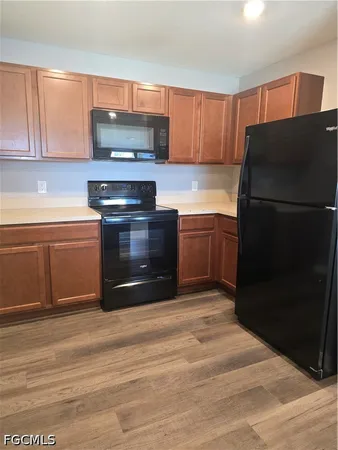 $2,000 | 2122 Northeast 13th Place, Cape Coral, FL 33909