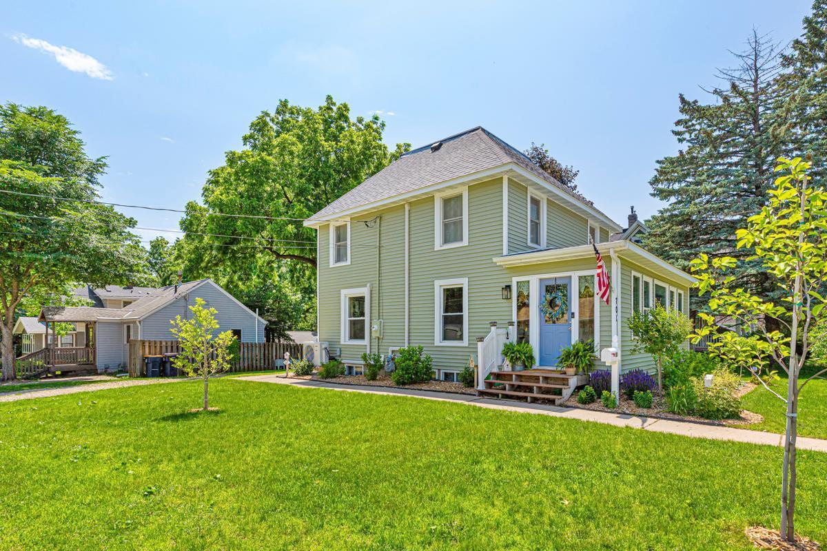 701 3rd Street West Northfield, MN 55057 - Photo 4 of 51