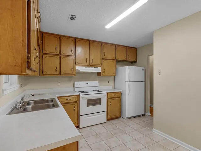 $199,900 | 95 Rosewood Drive, McDonough, GA 30253