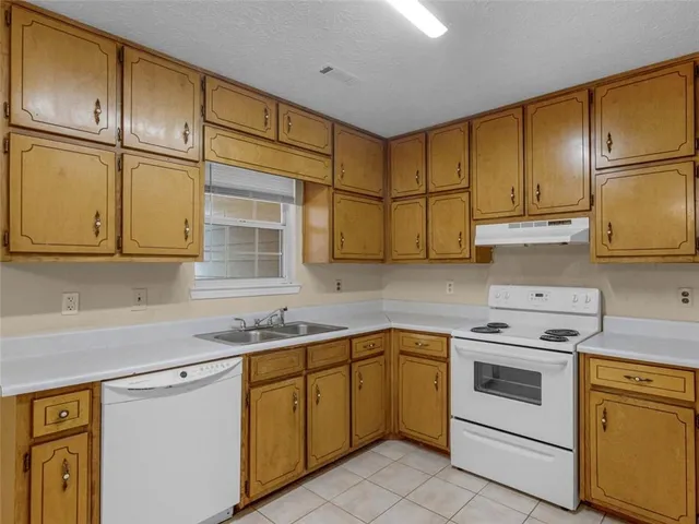 $199,900 | 95 Rosewood Drive, McDonough, GA 30253