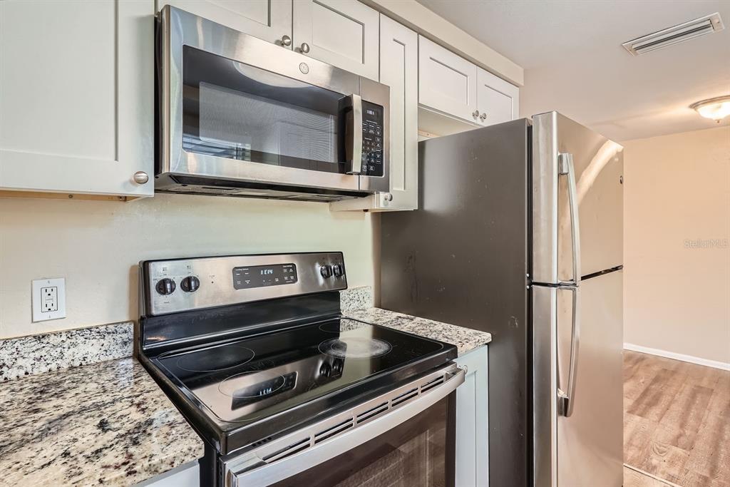 11615 Meadow Drive Port Richey, FL 34668 - Photo 8 of 28