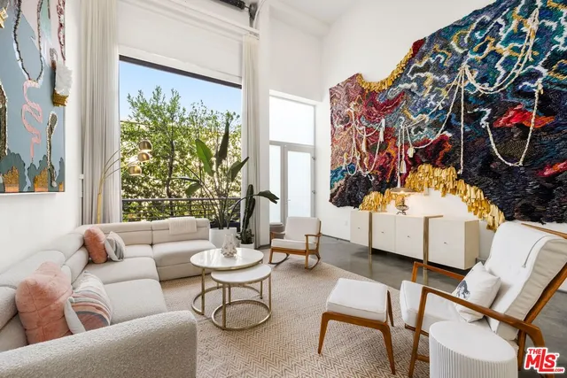 $1,675,000 | 950 North Orange Grove Avenue, Unit 2, West Hollywood, CA 90046