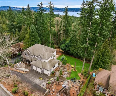 $2,395,000 | 111 210th Place Northeast, Sammamish, WA 98074