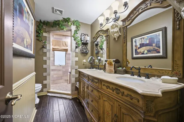 $1,199,999 | 72 Fox Chase Court, Freehold, NJ 07728