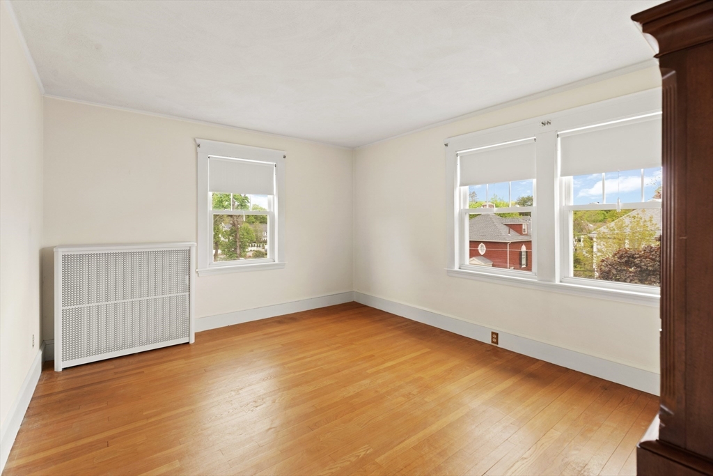 35 Badger Road Medford, MA 02155 - Photo 19 of 30