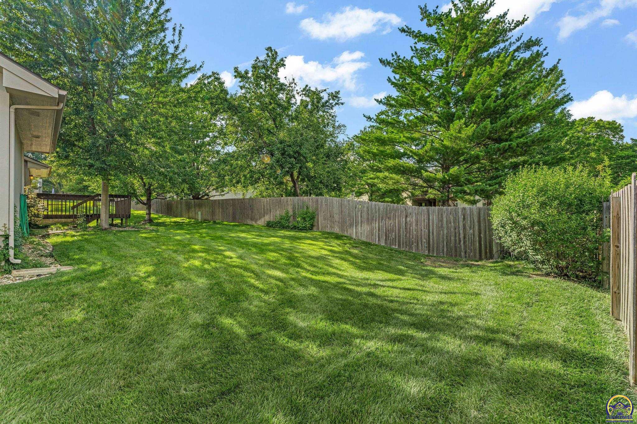 6400 Southwest Castle Lane Topeka, KS 66614 - Photo 31 of 36