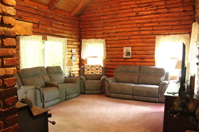 $525,000 | 113 Deerwood Avenue, Milmay, NJ 08340