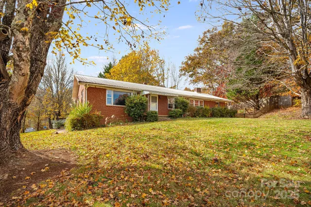 $350,000 | 21 Duck Drive, Unit 2, Mars Hill, NC 28754