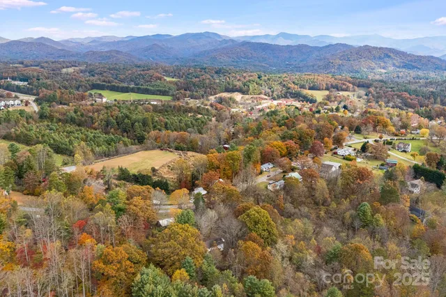 $350,000 | 21 Duck Drive, Unit 2, Mars Hill, NC 28754