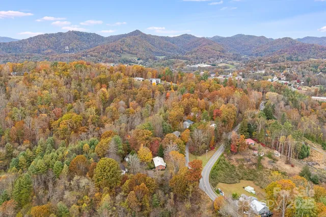 $350,000 | 21 Duck Drive, Unit 2, Mars Hill, NC 28754