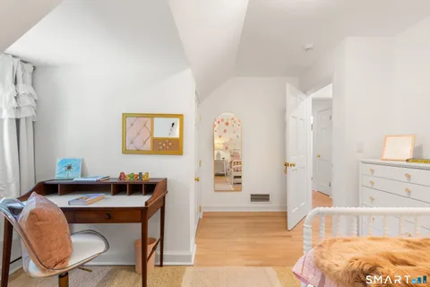 $2,300,000 | 18 Silver Brook Road, Westport, CT 06880