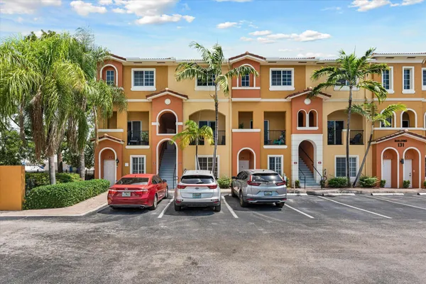 $315,000 | 131 Northwest 2nd Avenue, Unit 3, Hallandale, FL 33009