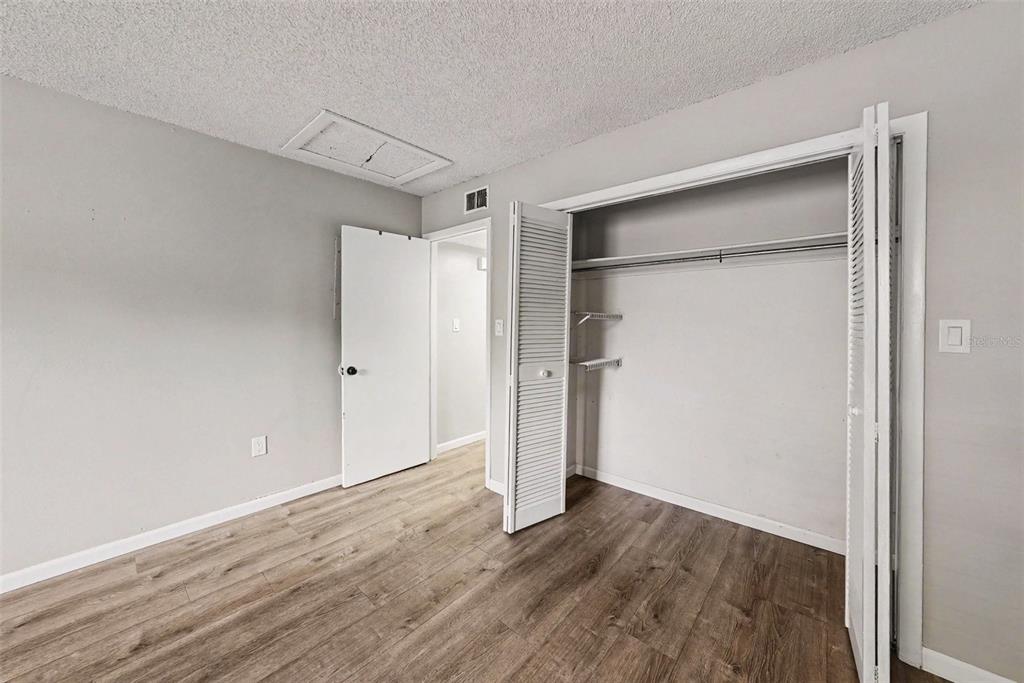 9208 North Connechusett Road, Unit D Tampa, FL 33617 - Photo 15 of 28