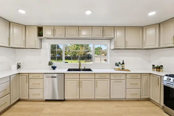 $598,000 | 8060 Sunset Avenue, Fair Oaks, CA 95628