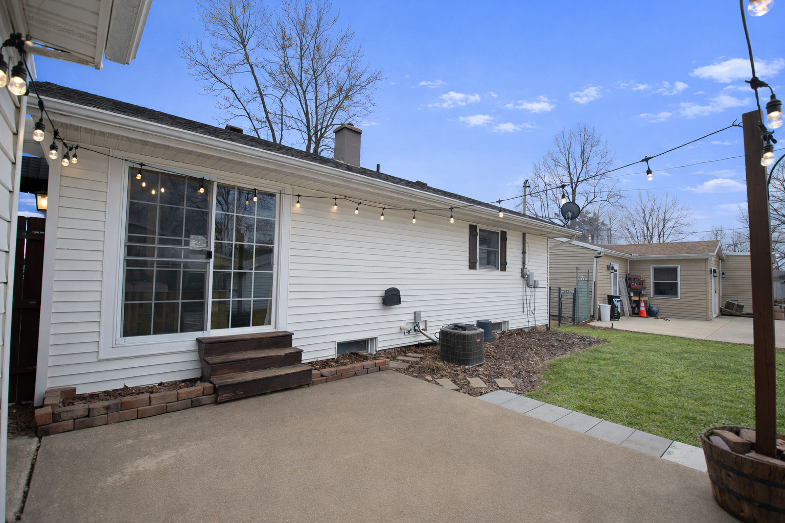617 Orchard Street Dixon, IL 61021 - Photo 7 of 32 a view of a house and outdoor space