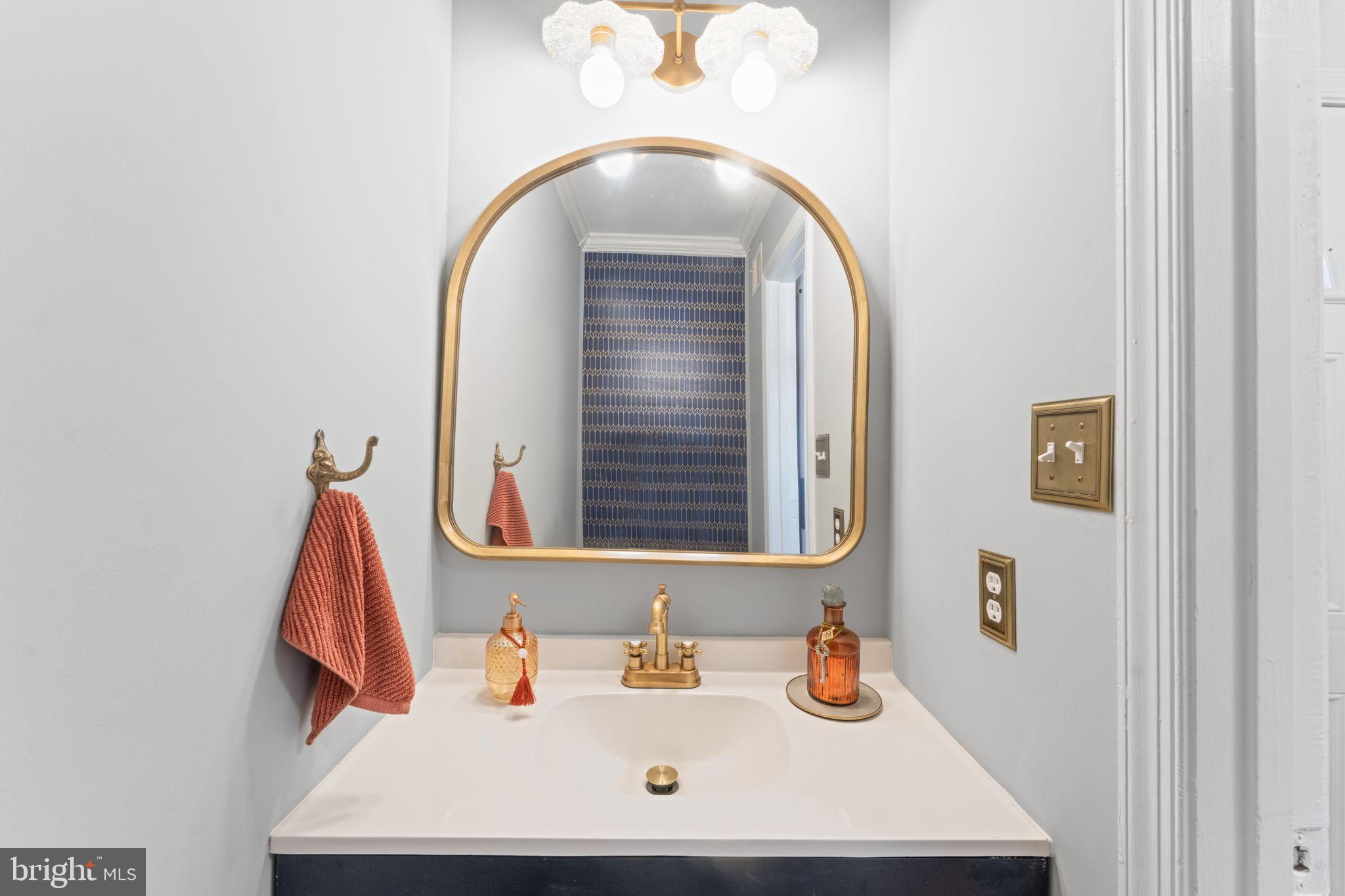 18310 Timko Lane, Unit 99 Germantown, MD 20874 - Photo 13 of 33 Main level Half Bath