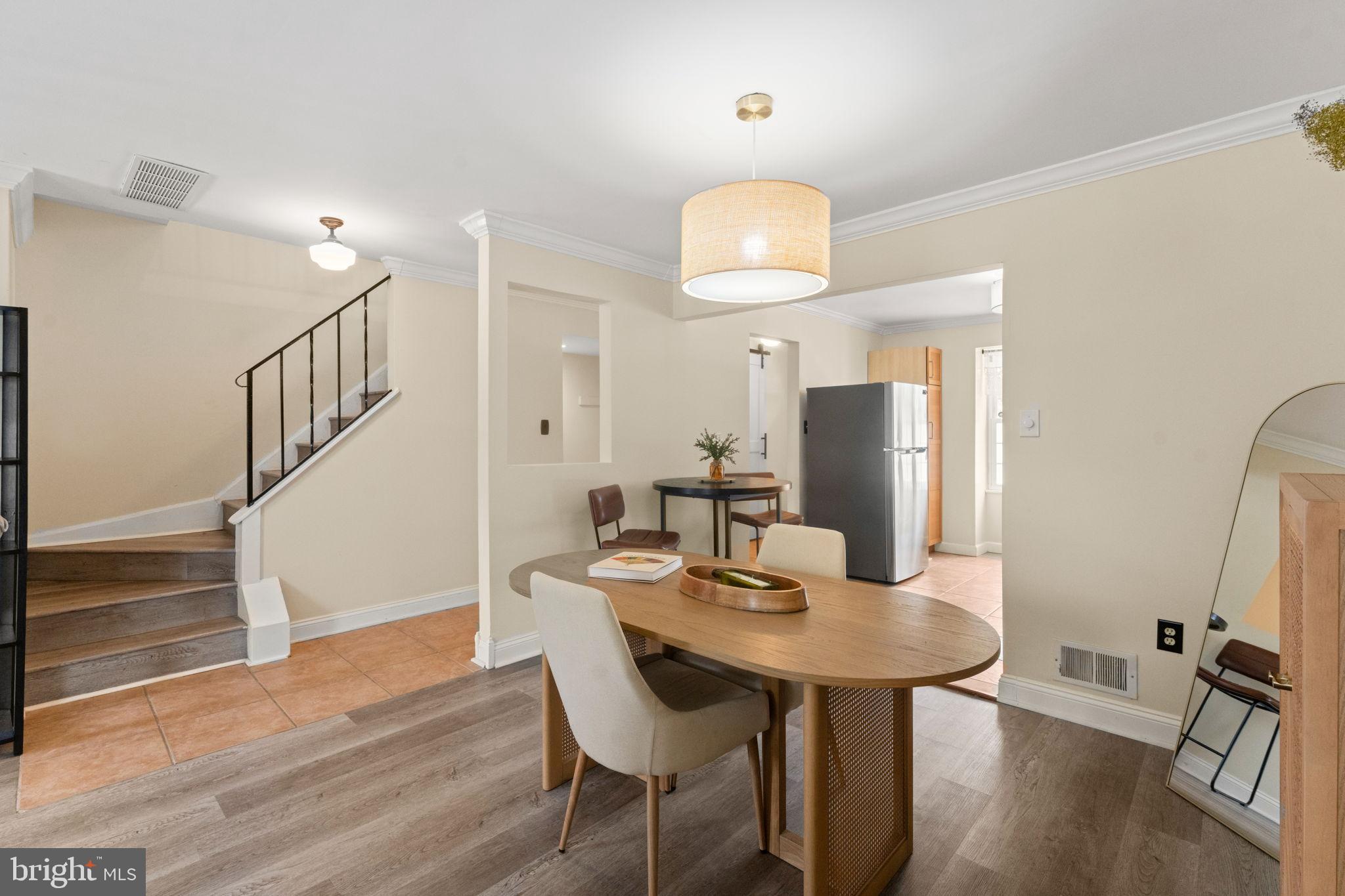 18310 Timko Lane, Unit 99 Germantown, MD 20874 - Photo 7 of 33 Bright and inviting dining space awaits you.