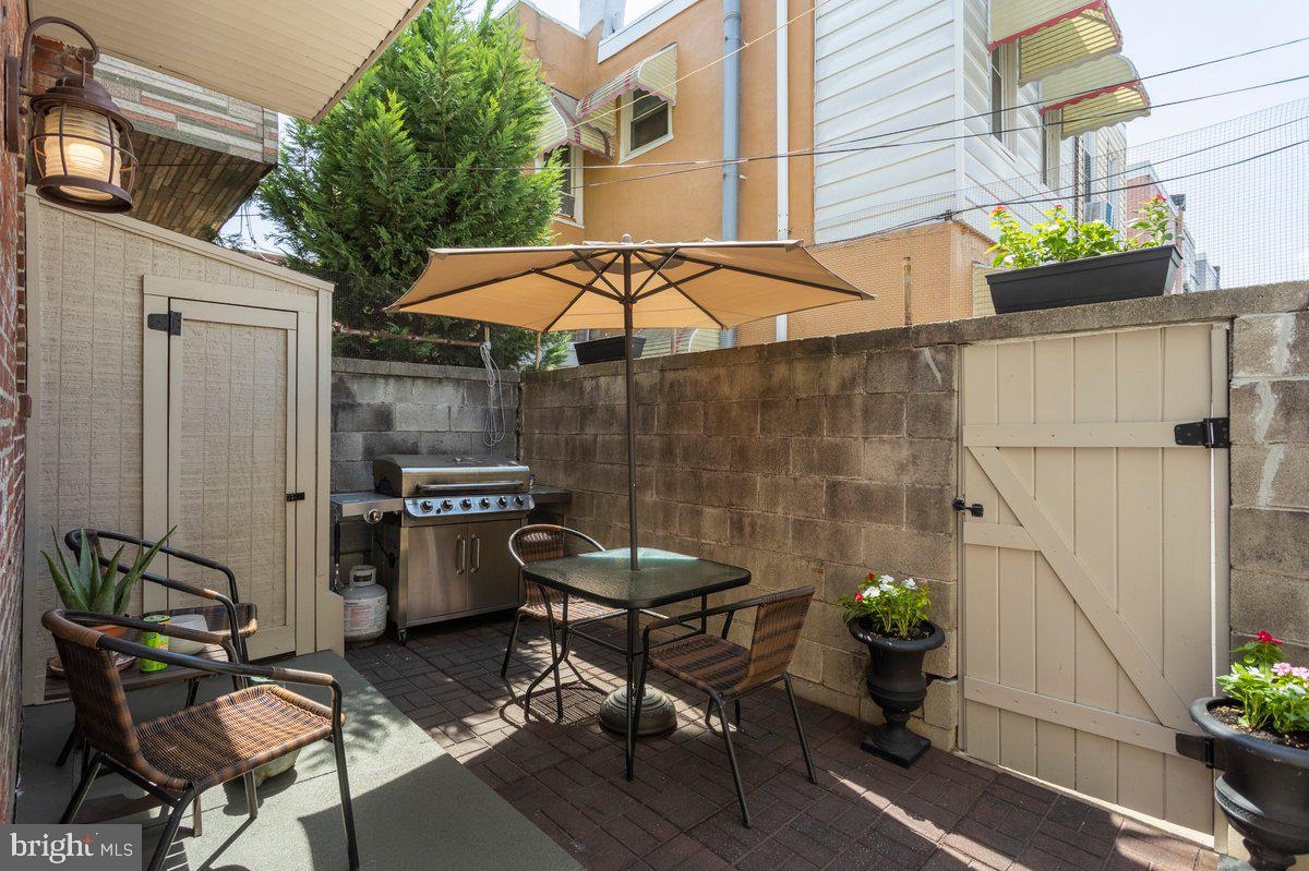 1632 West Ritner Street Philadelphia, PA 19145 - Photo 26 of 28 Rear patio
