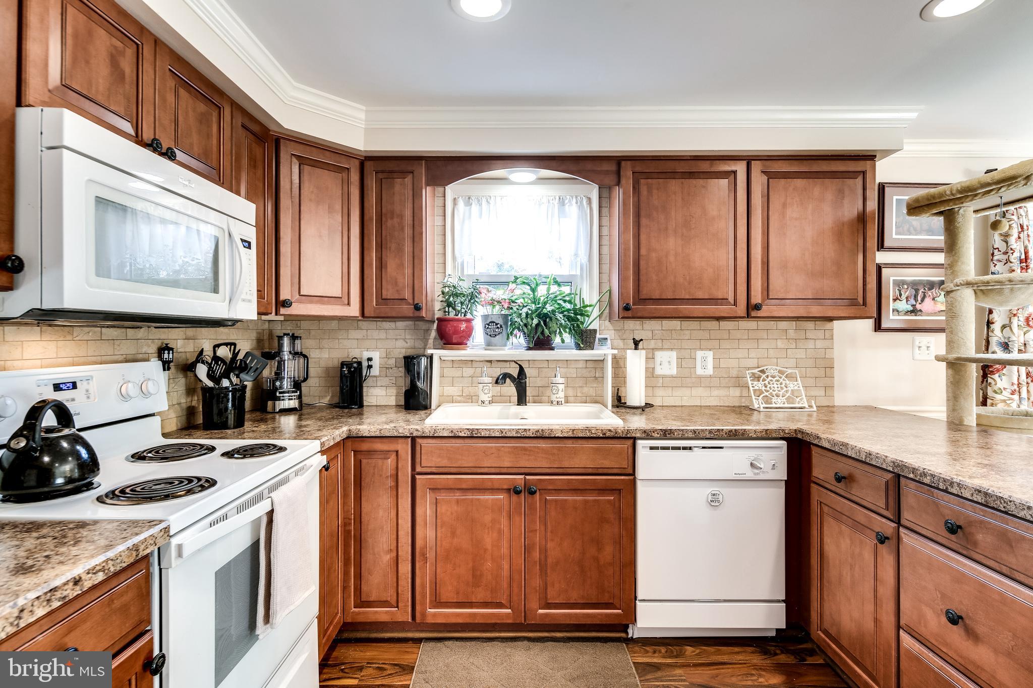 2114 Old Edgewood Road Edgewood, MD 21040 - Photo 11 of 29 Eat-In Kitchen