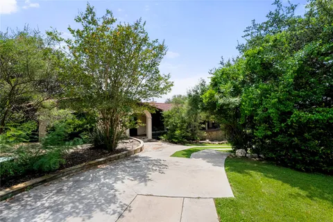 $2,950,000 | 411 Skyline Drive, West Lake Hills, TX 78746