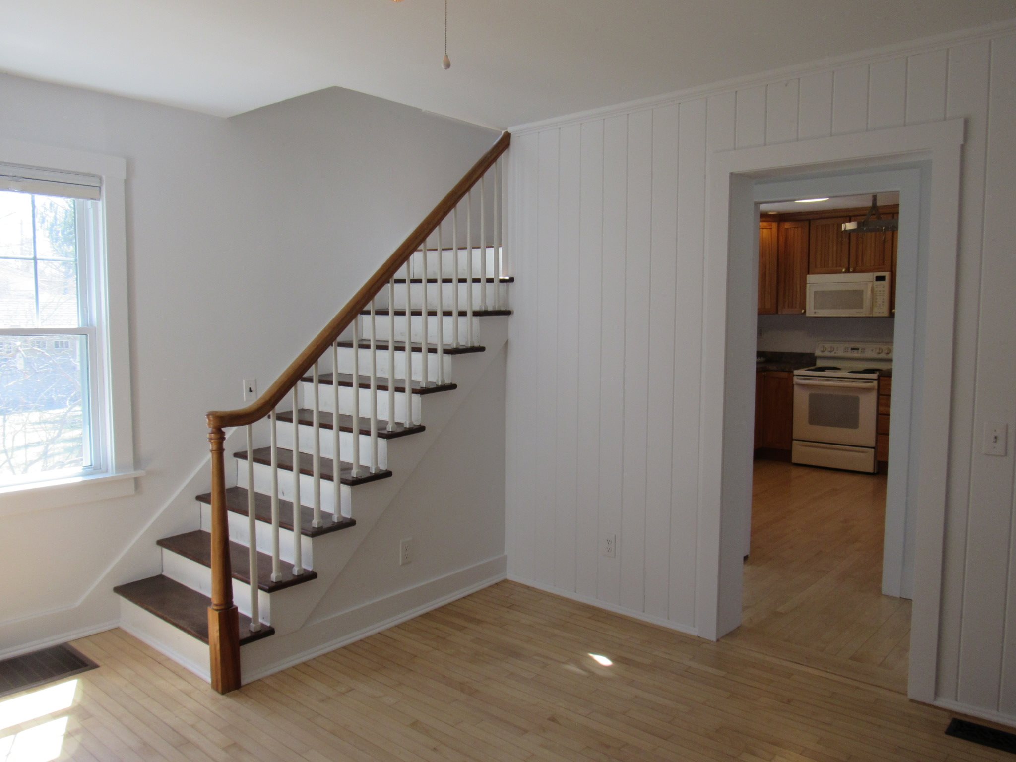 27 Staniford Road Burlington, VT 05408 - Photo 8 of 21 Gallery Image 8