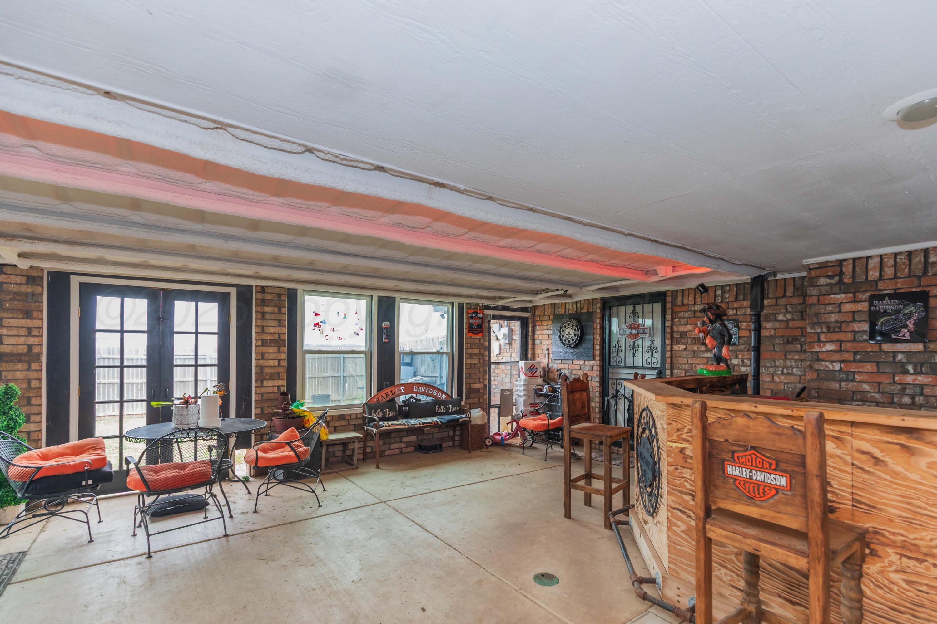 5309 Spanky Lane Amarillo, TX 79110 - Photo 2 of 20 BAR VIEW 2