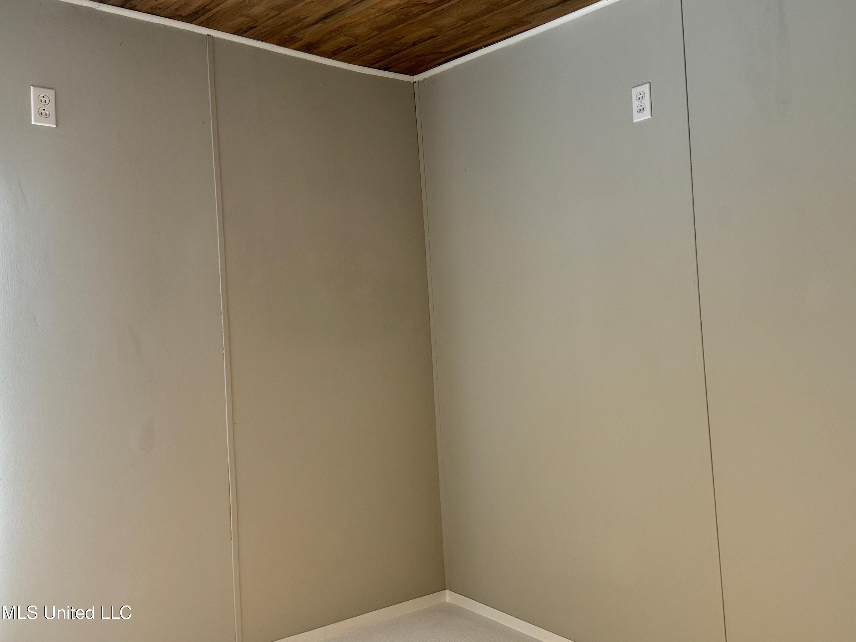 5575 Robin Wood Road Monticello, MS 39654 - Photo 9 of 13 IMG_7728