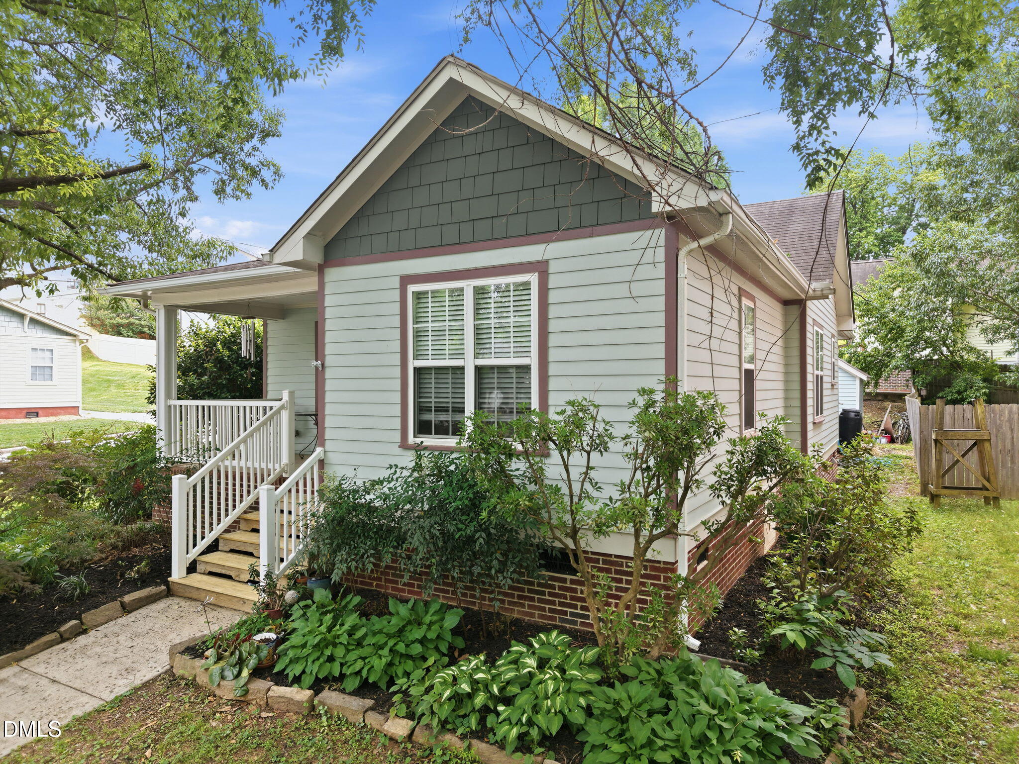 714 East Jones Street Raleigh, NC 27601 - Photo 23 of 48 4-web-or-mls-DJI_20260506092307_0107_D