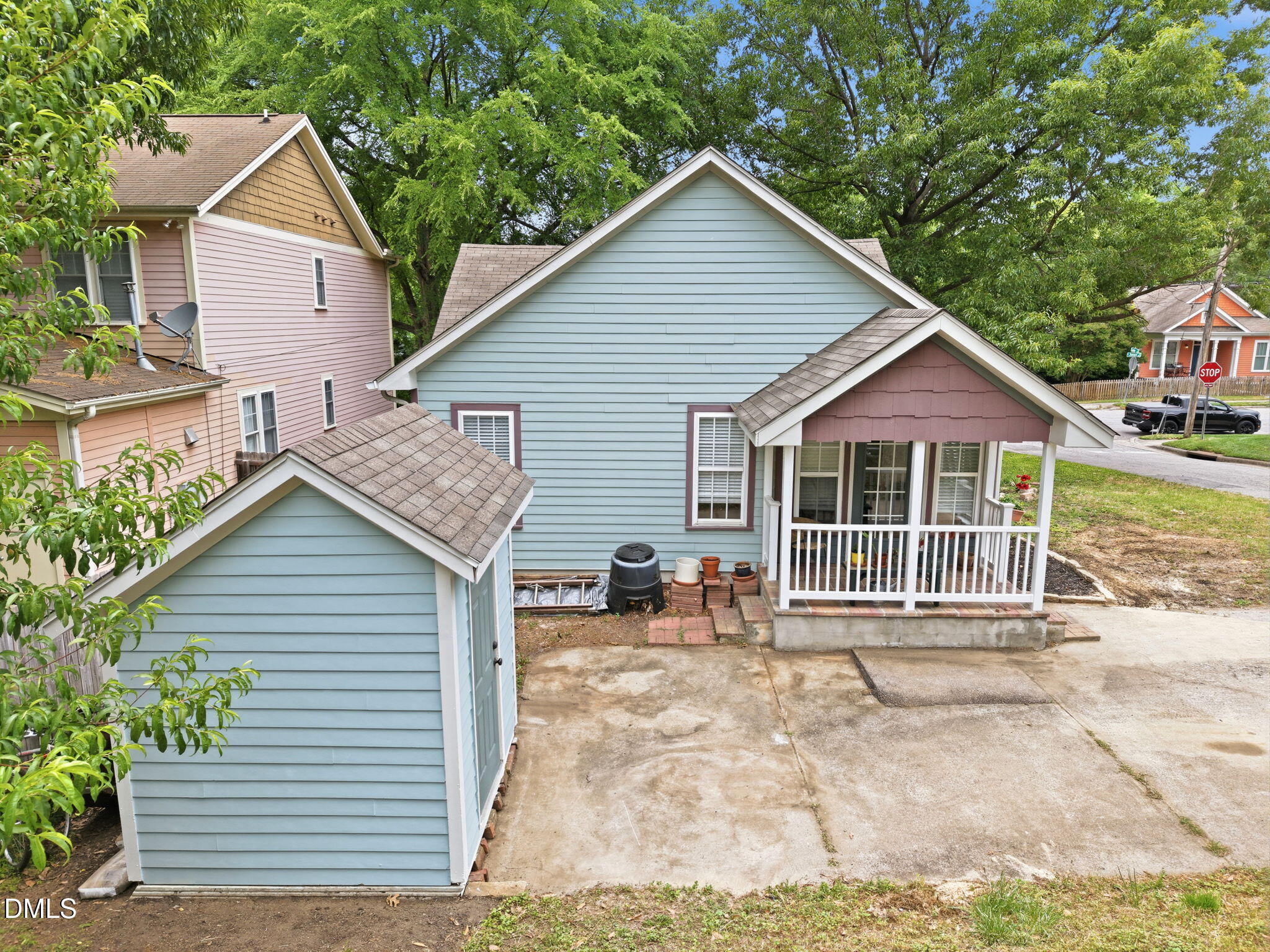 714 East Jones Street Raleigh, NC 27601 - Photo 24 of 48 11-web-or-mls-DJI_20260506092630_0115_D