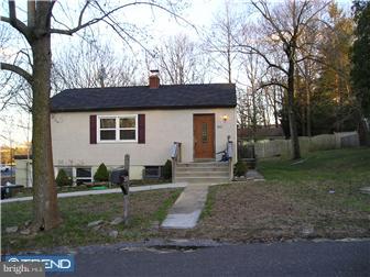 402 Yale Road North Glassboro, NJ 08028 - Photo 1 of 5