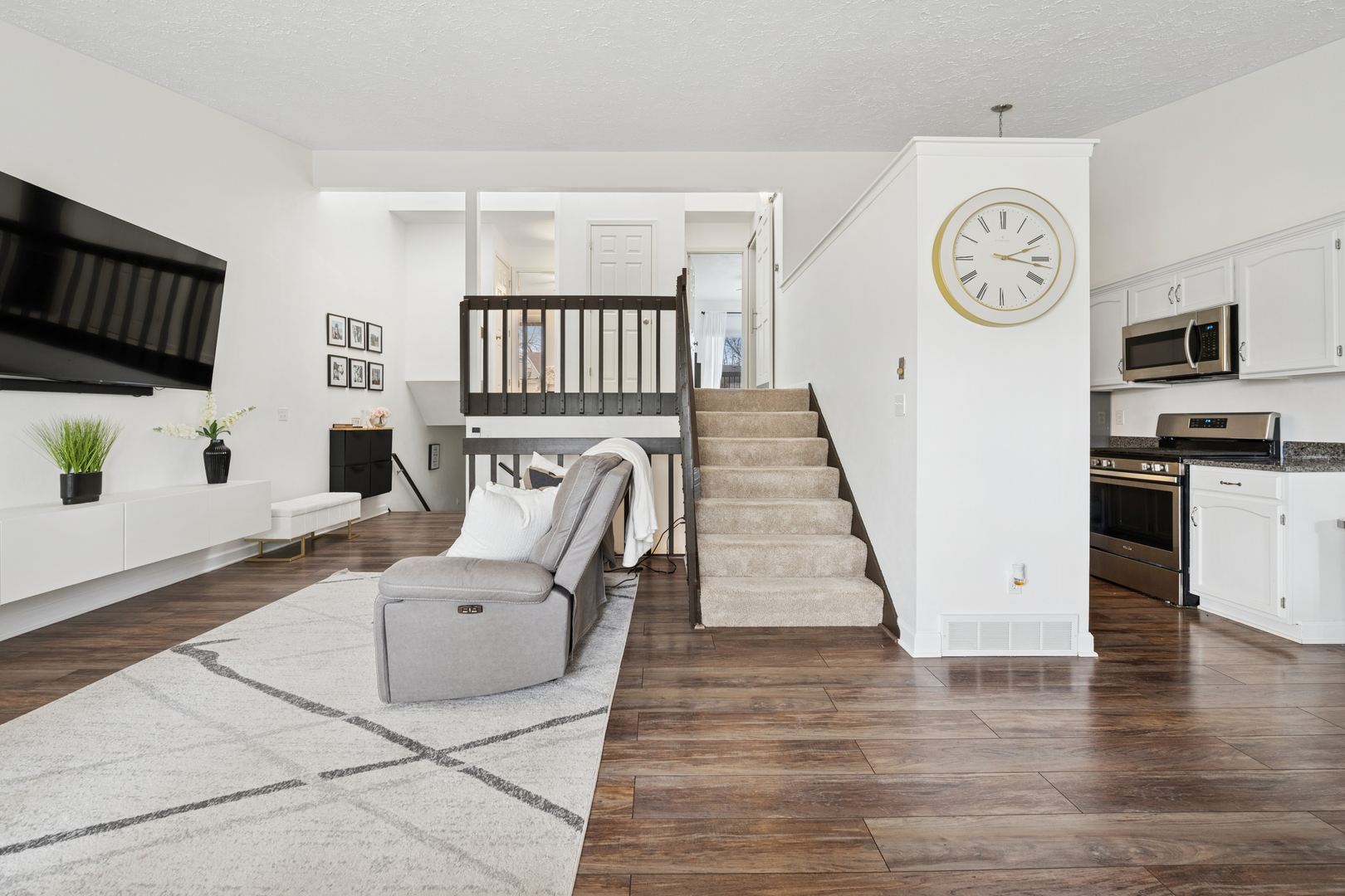 4657 High Point Drive, Unit 32 Rockford, IL 61114 - Photo 2 of 20