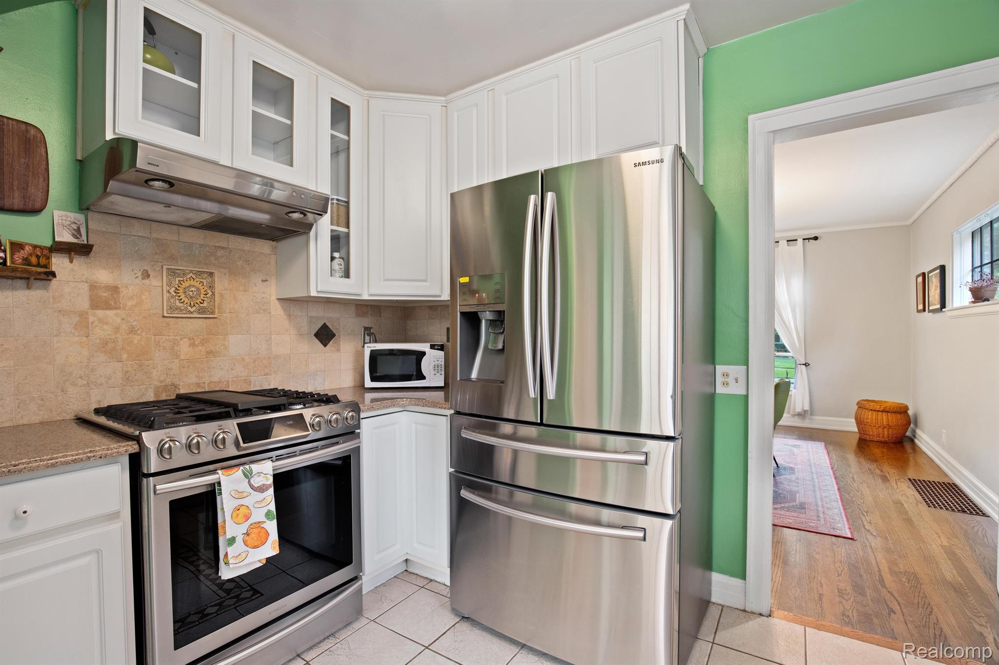 16564 Huntington Road Detroit, MI 48219 - Photo 20 of 47 Kitchen