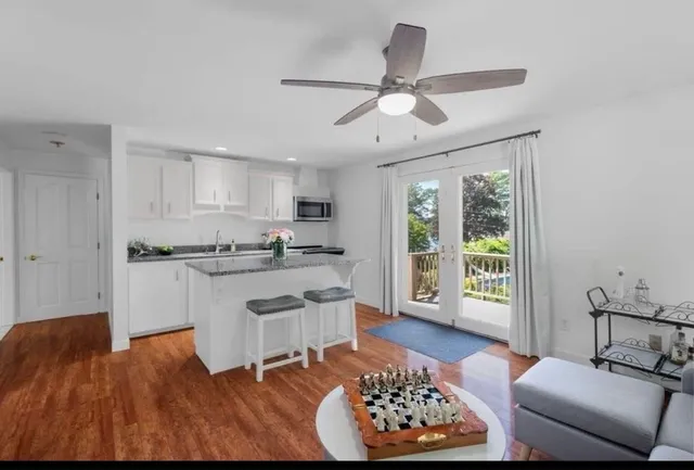 $2,000 | 2 Field Road, Derry, NH 03038