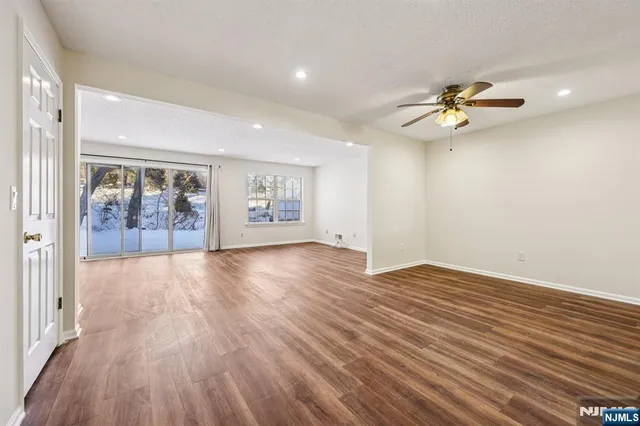 $3,800 | 1075 Ash Drive, Mahwah, NJ 07430