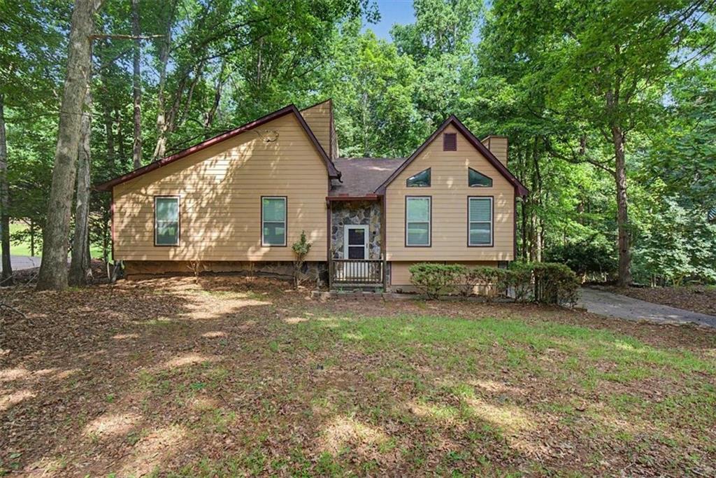 380 North Victoria Road Woodstock, GA 30189 - Photo 2 of 51