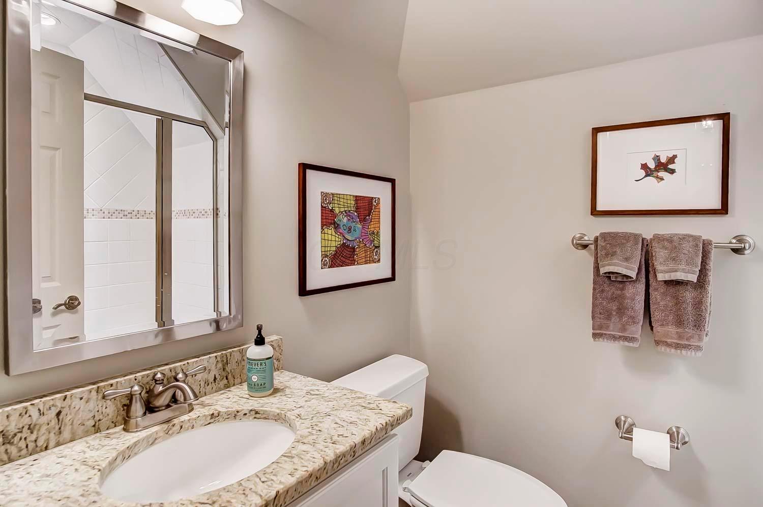 2071 Ellington Road Columbus, OH 43221 - Photo 44 of 58