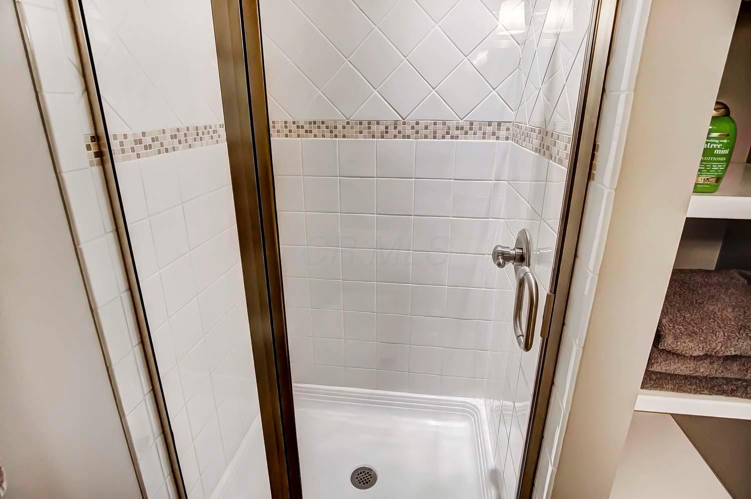 2071 Ellington Road Columbus, OH 43221 - Photo 45 of 58