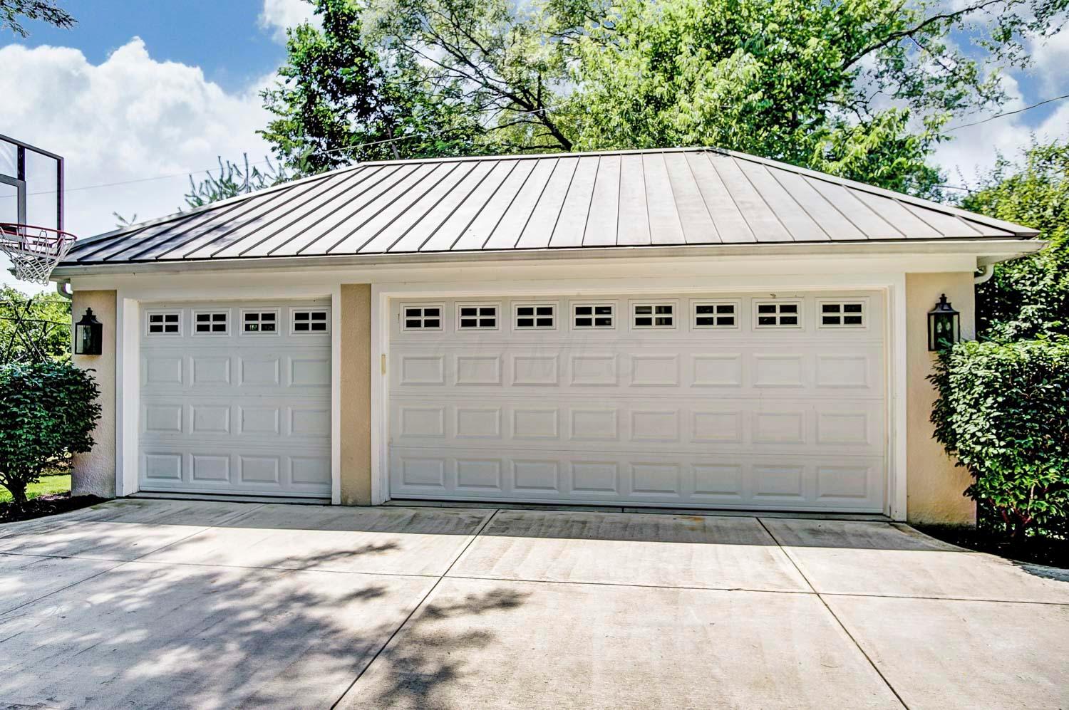 2071 Ellington Road Columbus, OH 43221 - Photo 56 of 58