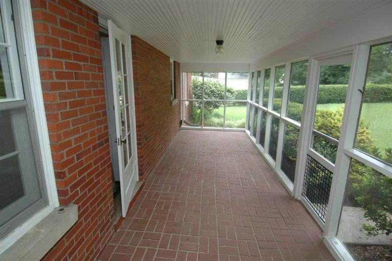 1230 Kastle Road Lexington, KY 40502 - Photo 17 of 23 Photo 17