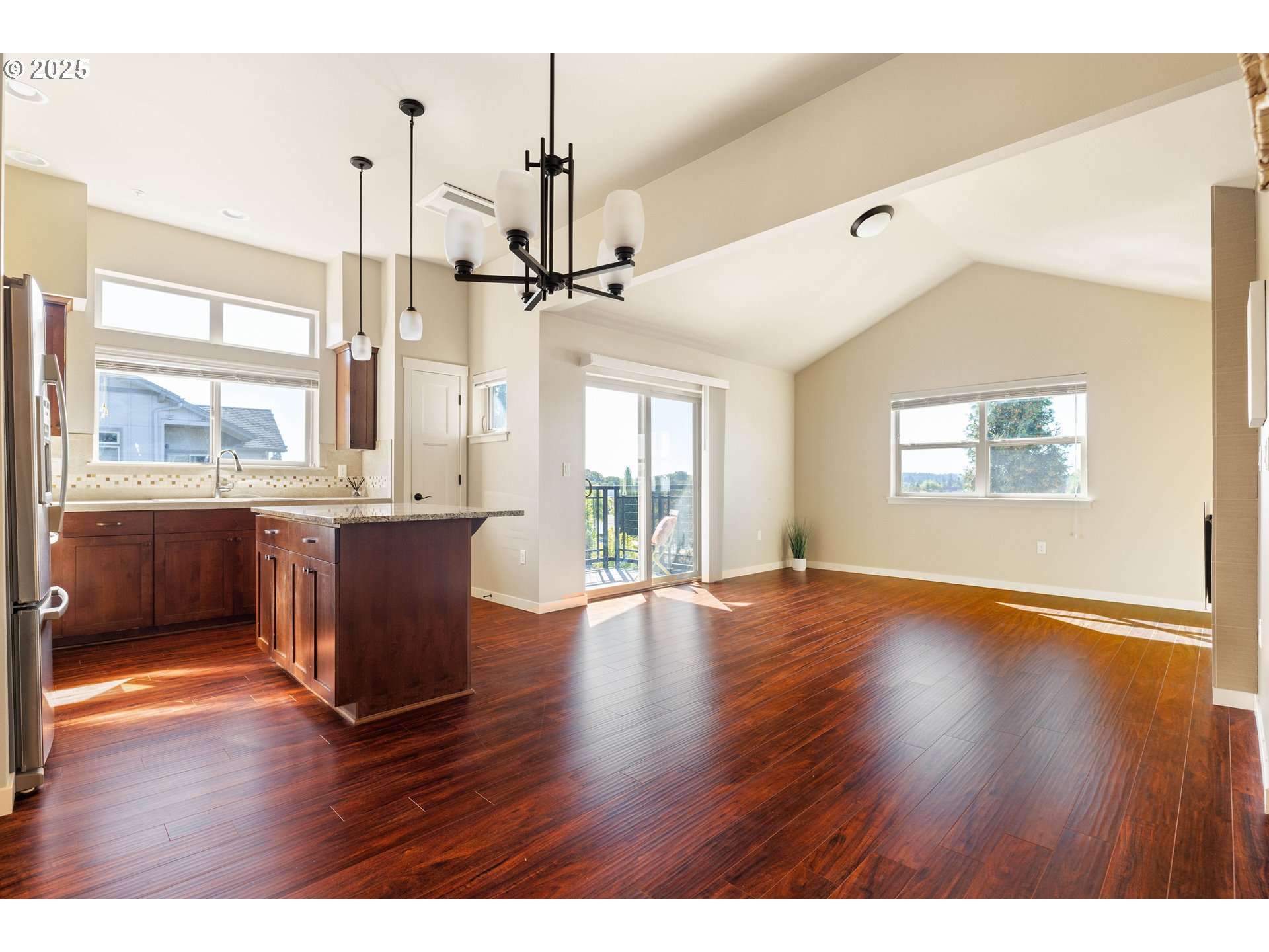 13905 Southwest Meridian Street, Unit 410 Beaverton, OR 97005 - Photo 15 of 34